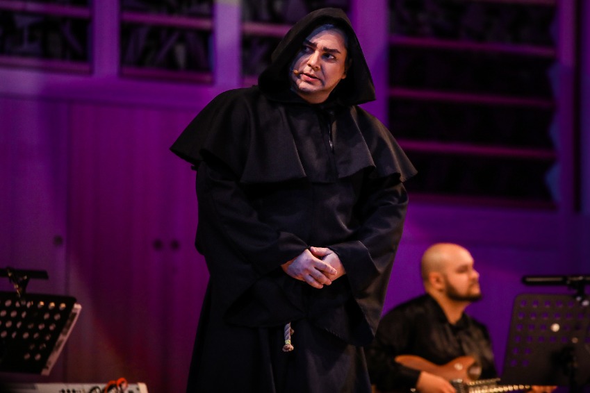 https://cdn.intickets.ru/sites/default/files/gallery_image/1994dd4e-4373babb-c7859548.jpg