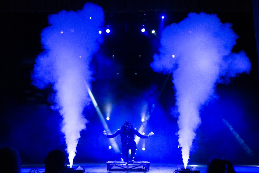 https://cdn.intickets.ru/sites/default/files/gallery_image/29bc103c-48988b8a-d9185f57.jpg