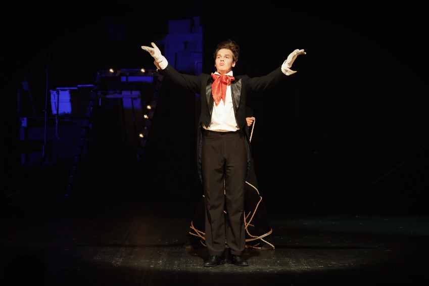 https://cdn.intickets.ru/sites/default/files/gallery_image/2f837b40-49058963-8970cc21.jpg