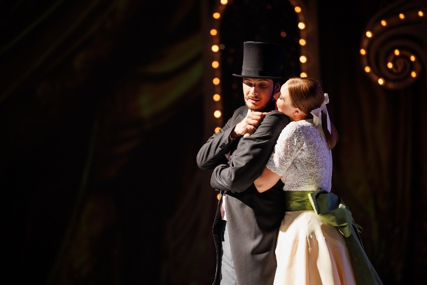 https://cdn.intickets.ru/sites/default/files/gallery_image/8ae890a5-47218030-642d166f.jpg