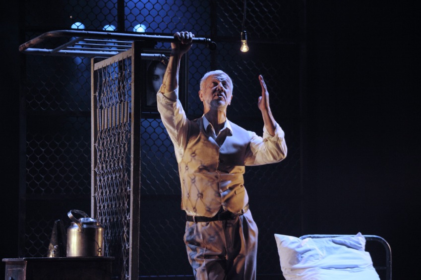 https://cdn.intickets.ru/sites/default/files/gallery_image/8d667f80-42d5acbf-1c028d5c.jpg