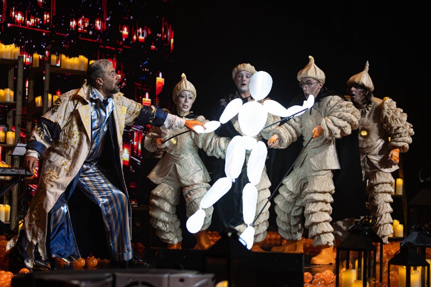 https://cdn.intickets.ru/sites/default/files/gallery_image/8e448b46-4b4bb9b3-71992a51.jpg