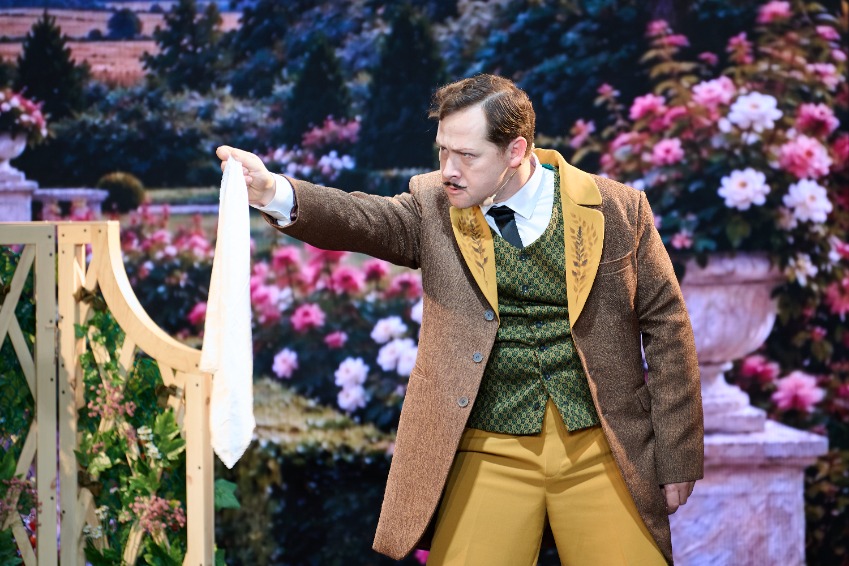https://cdn.intickets.ru/sites/default/files/gallery_image/c449b0ec-4cd3b739-7d444183.jpg